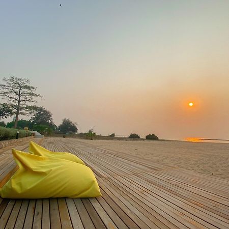 Chez Nous Boutique Resort Haad Chao Samran Esterno foto