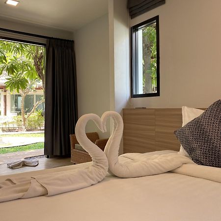 Chez Nous Boutique Resort Haad Chao Samran Esterno foto