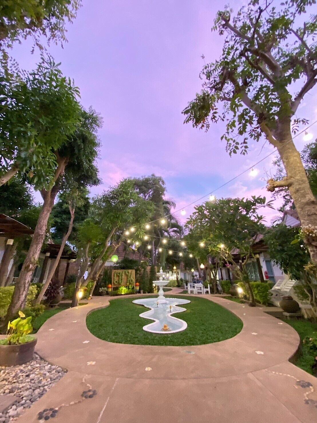 Chez Nous Boutique Resort Haad Chao Samran Esterno foto
