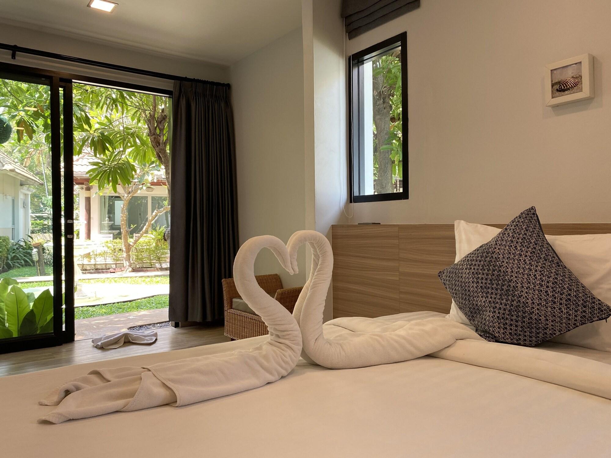 Chez Nous Boutique Resort Haad Chao Samran Esterno foto