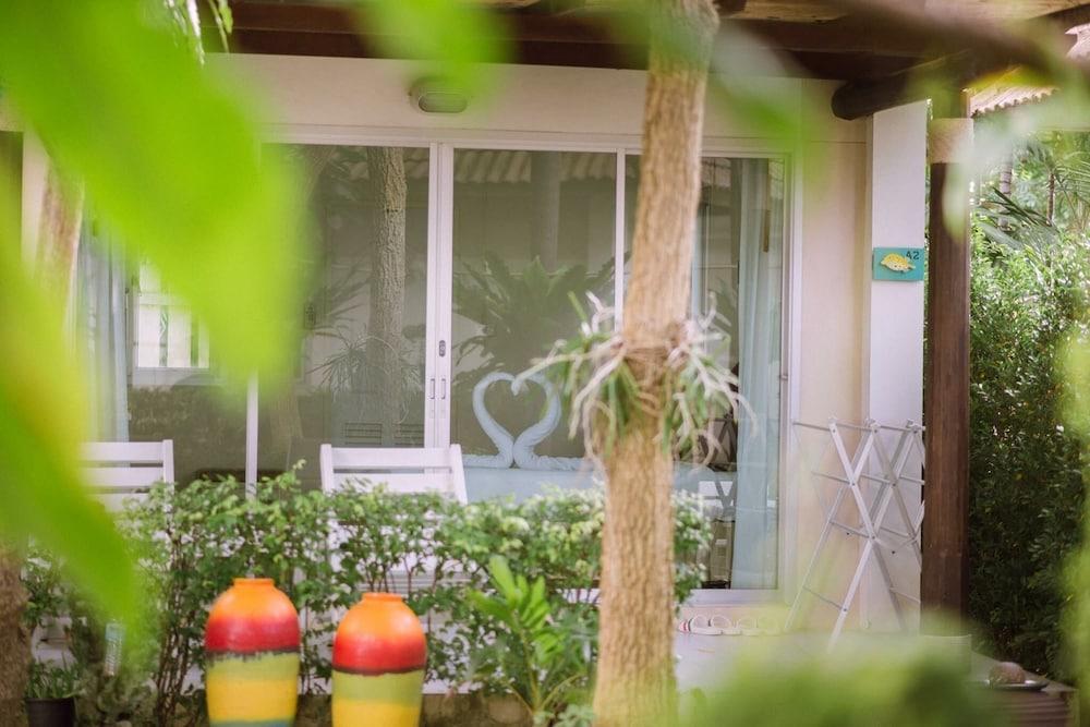 Chez Nous Boutique Resort Haad Chao Samran Esterno foto