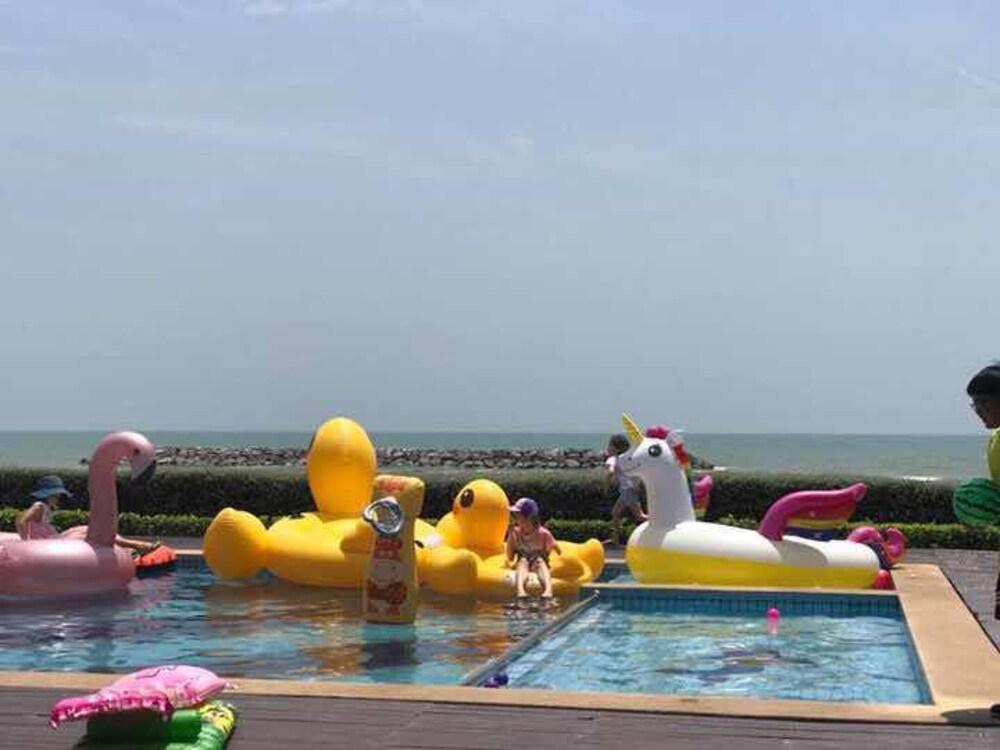Chez Nous Boutique Resort Haad Chao Samran Esterno foto