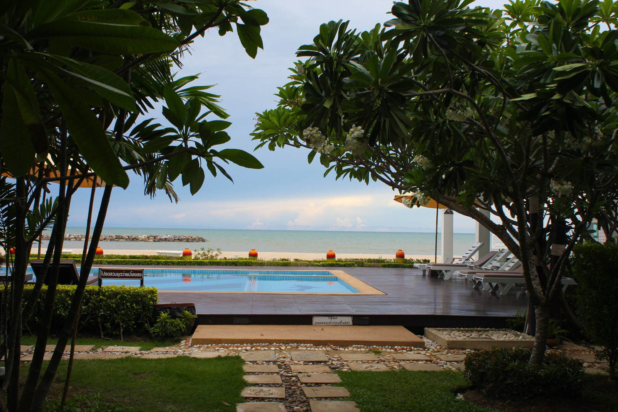 Chez Nous Boutique Resort Haad Chao Samran Esterno foto