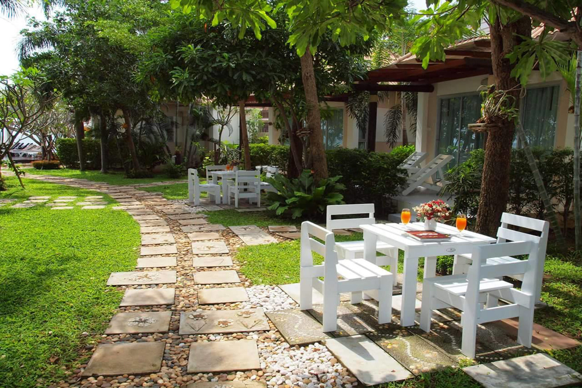 Chez Nous Boutique Resort Haad Chao Samran Esterno foto